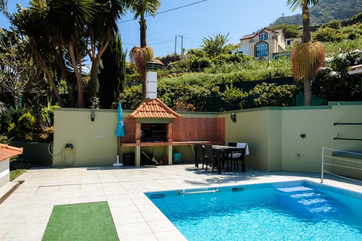 Guestready - Hikers Haven Hotel São Roque do Faial Eksteriør billede
