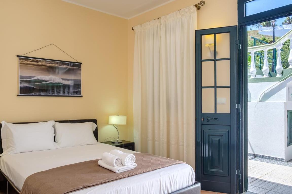 Guestready - Hikers Haven Hotel São Roque do Faial Eksteriør billede