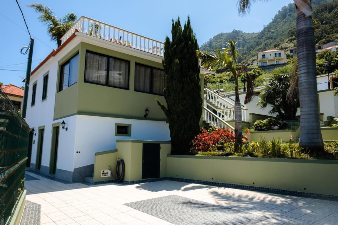 Guestready - Hikers Haven Hotel São Roque do Faial Eksteriør billede